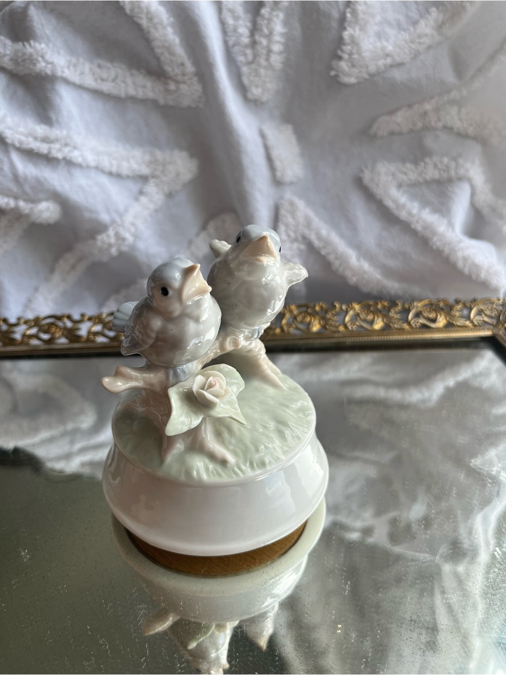 Otagiri Porcelain Bird Music Box - White and Pale Green